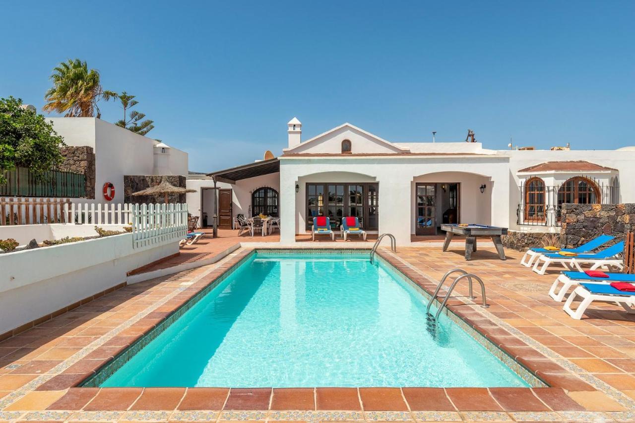 Villa Nikki By Villa Plus Puerto del Carmen  Buitenkant foto