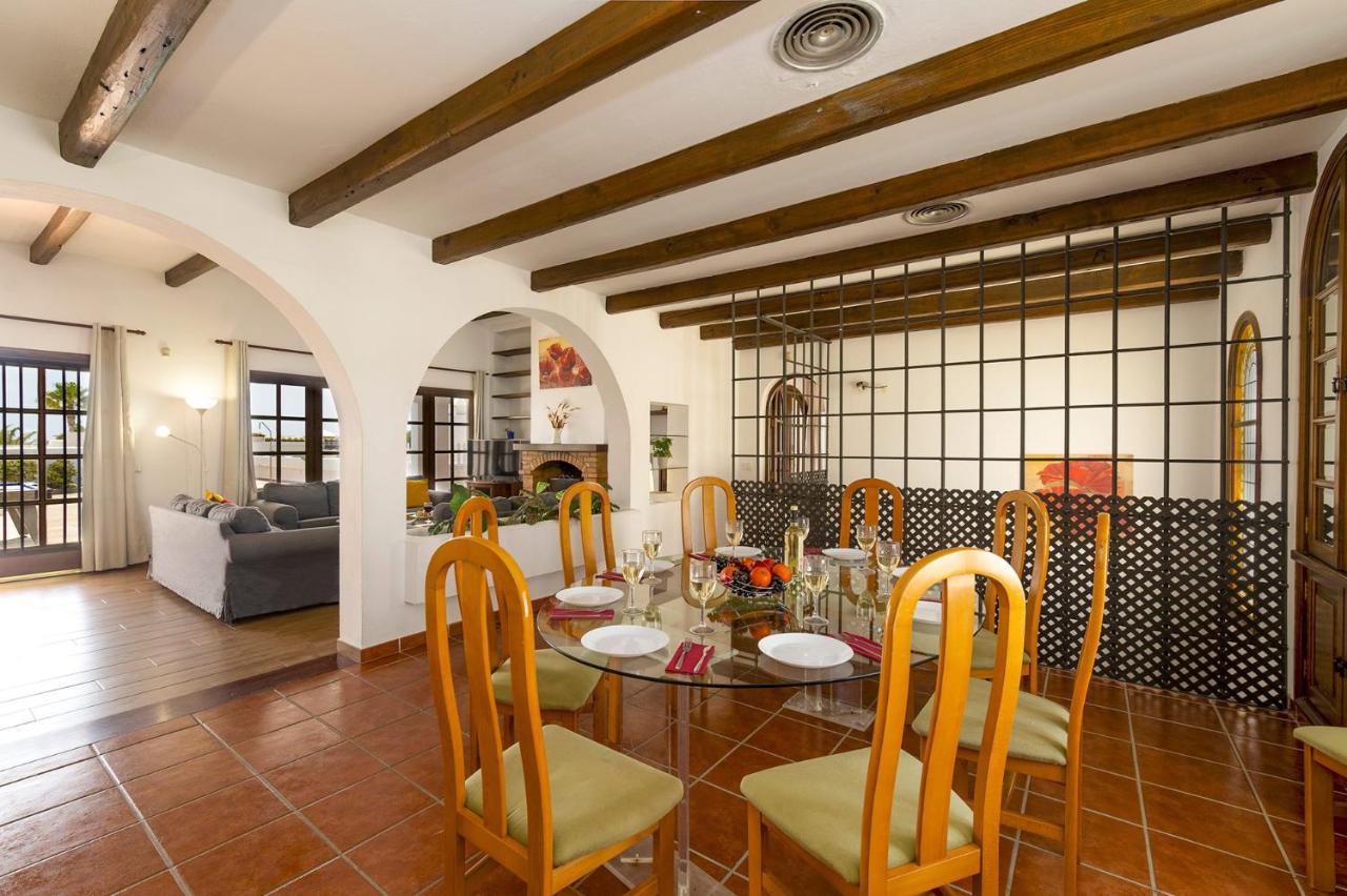 Villa Nikki By Villa Plus Puerto del Carmen  Buitenkant foto